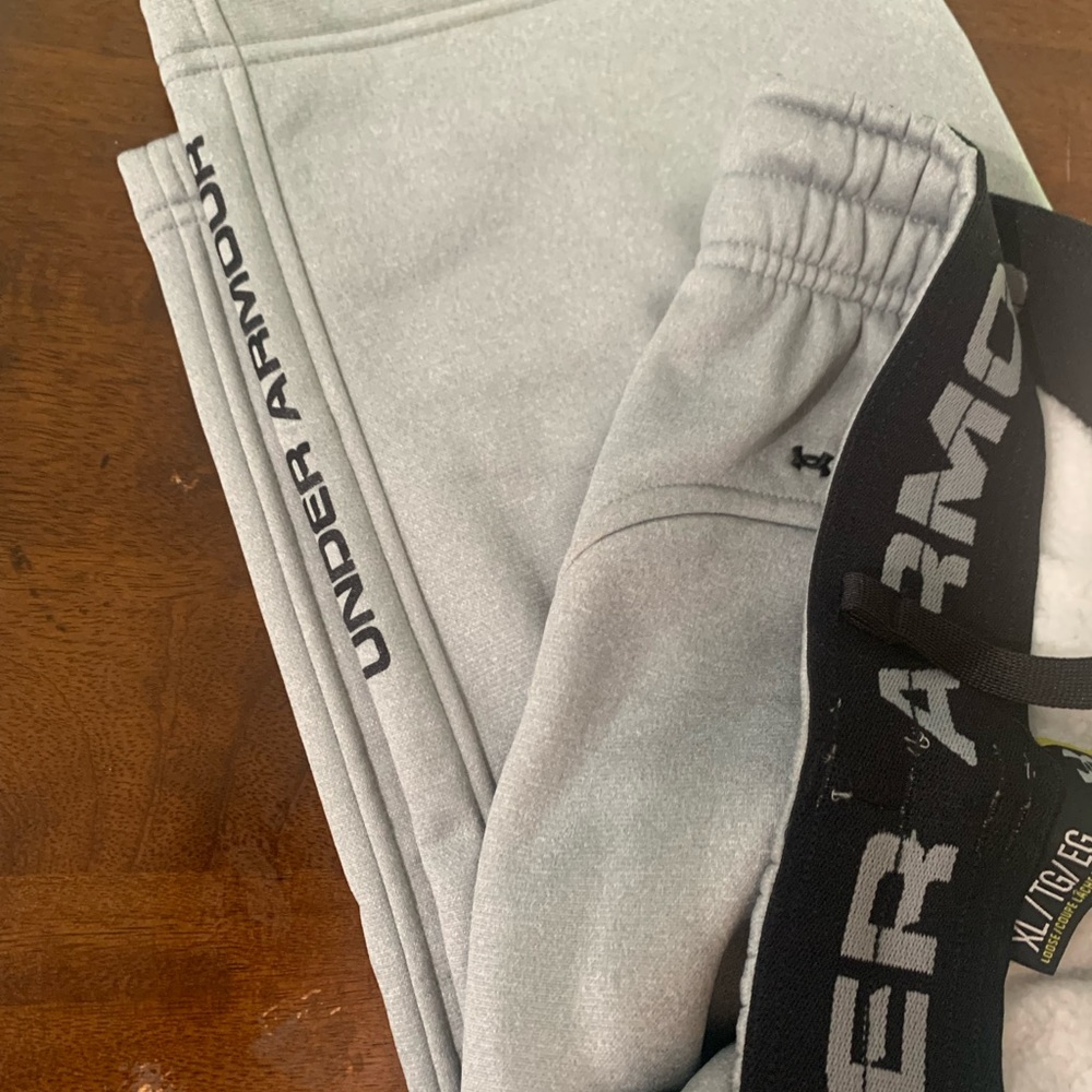 Men under armour joggers